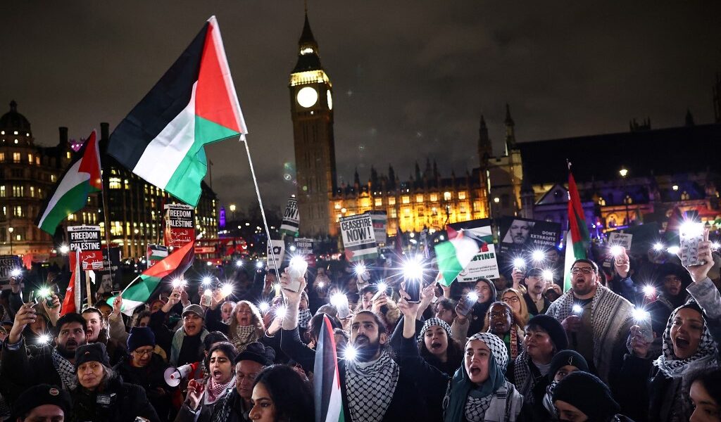 war-on-gaza:-campaign-launched-in-uk-to-stop-paying-tax-over-genocide-complicity