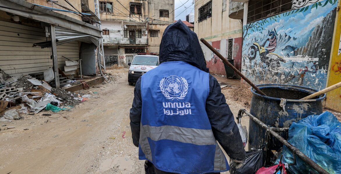 war-on-gaza:-unrwa-staff-‘harassed-and-obstructed’-by-israel-in-west-bank