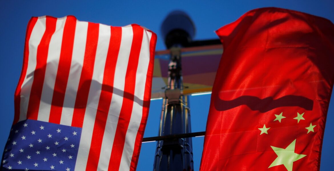 majority-in-southeast-asia-would-choose-china-over-us,-survey-suggests