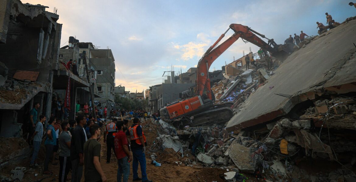 israel-strike-that-killed-106-people-in-gaza-‘apparent-war-crime’:-probe