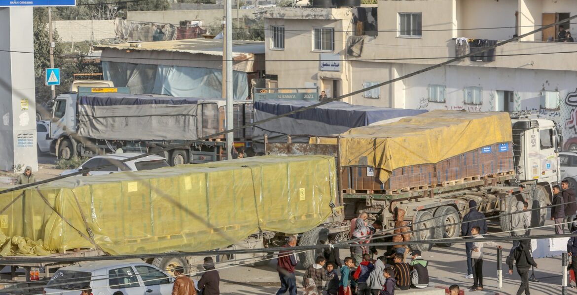 karem-abu-salem-crossing-closed-to-aid-convoys-after-attack:-israeli-army