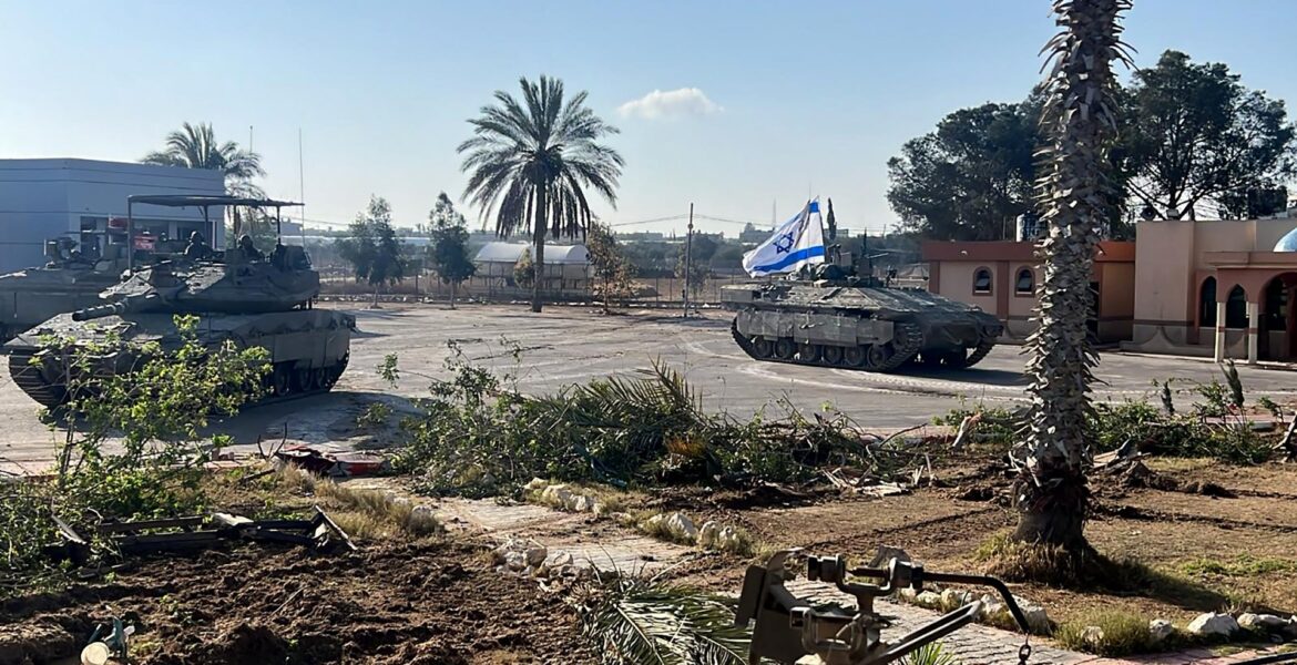 israel-seizes-‘operational-control’-of-rafah-crossing-in-gaza
