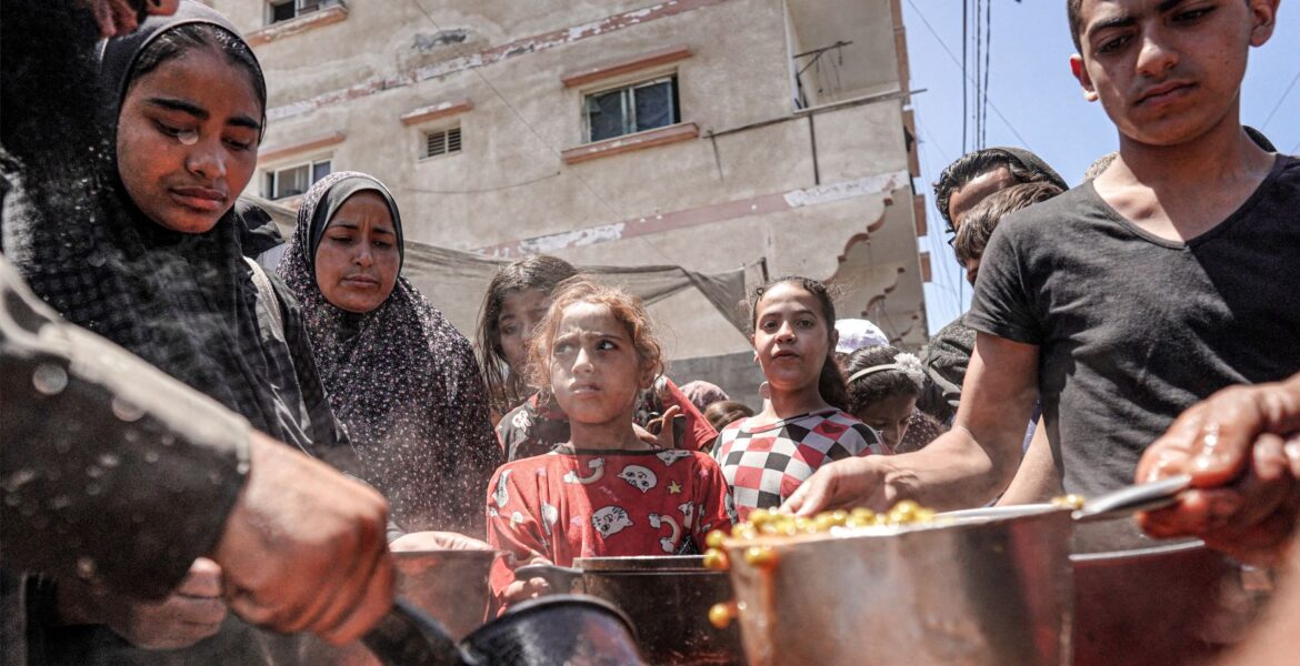 uk-middle-east-minister-warns-gaza-on-‘brink-of-famine’