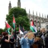 gaza-protesters-occupy-cambridge-university’s-graduation-lawn
