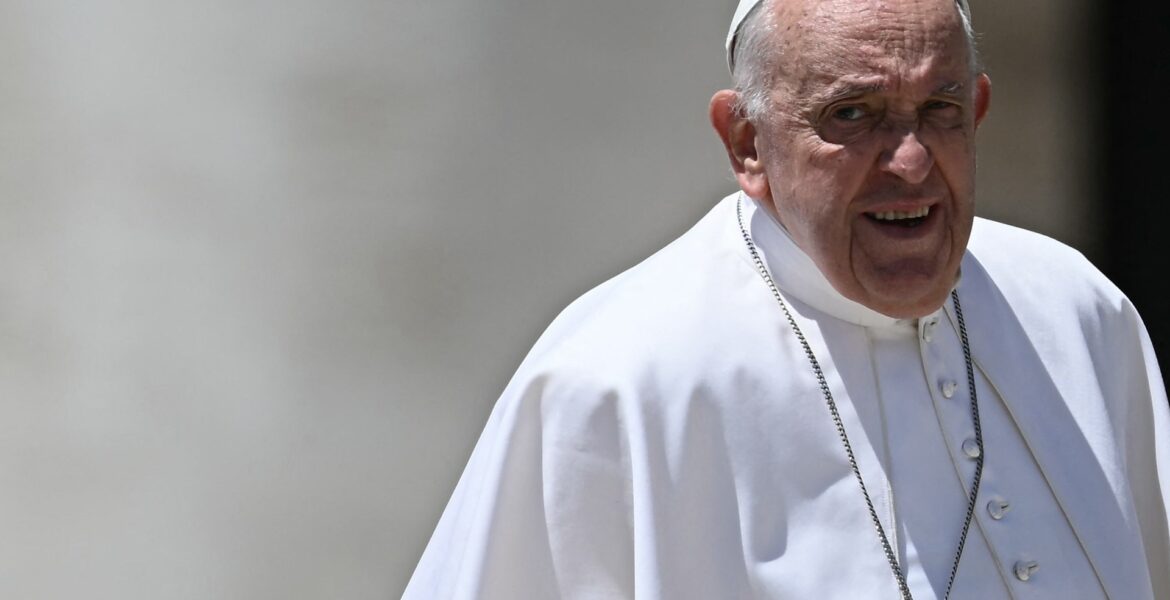 italian-media-says-pope-used-homophobic-slur-in-meeting-with-bishops