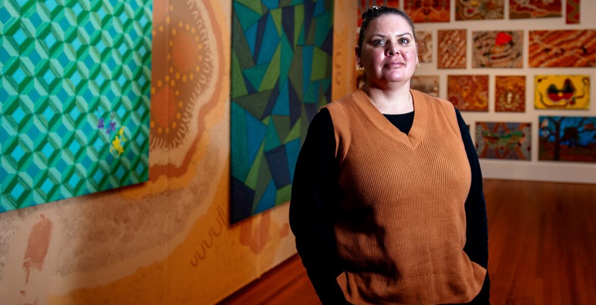 the-art-project-aiming-to-keep-australia’s-indigenous-people-out-of-jail