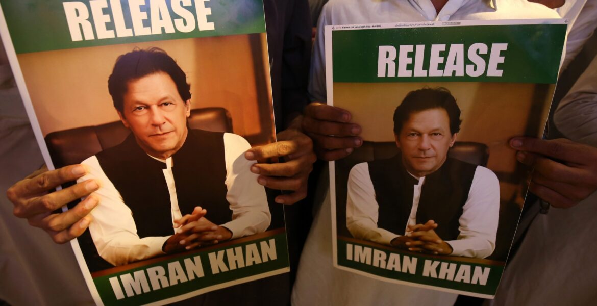 islamabad-court-nullifies-imran-khan-conviction-in-state-secrets-leak