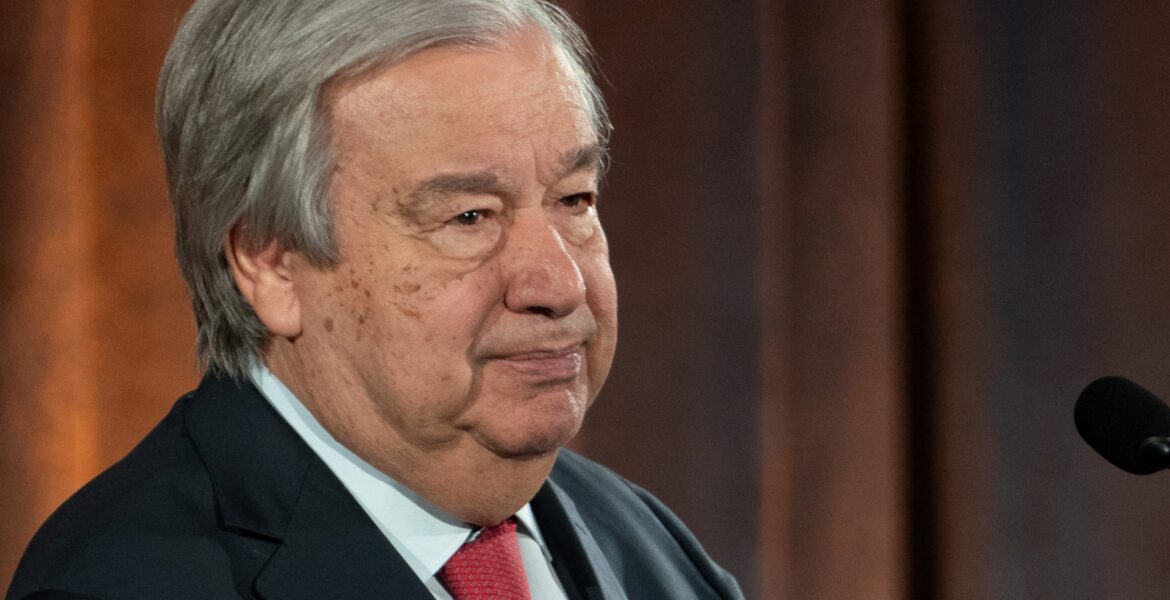 ‘godfathers-of-climate-chaos’:-un-chief-calls-for-ban-on-fossil-fuel-ads