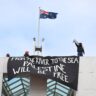 pro-palestine-protesters-scale-roof-of-australia’s-parliament-house