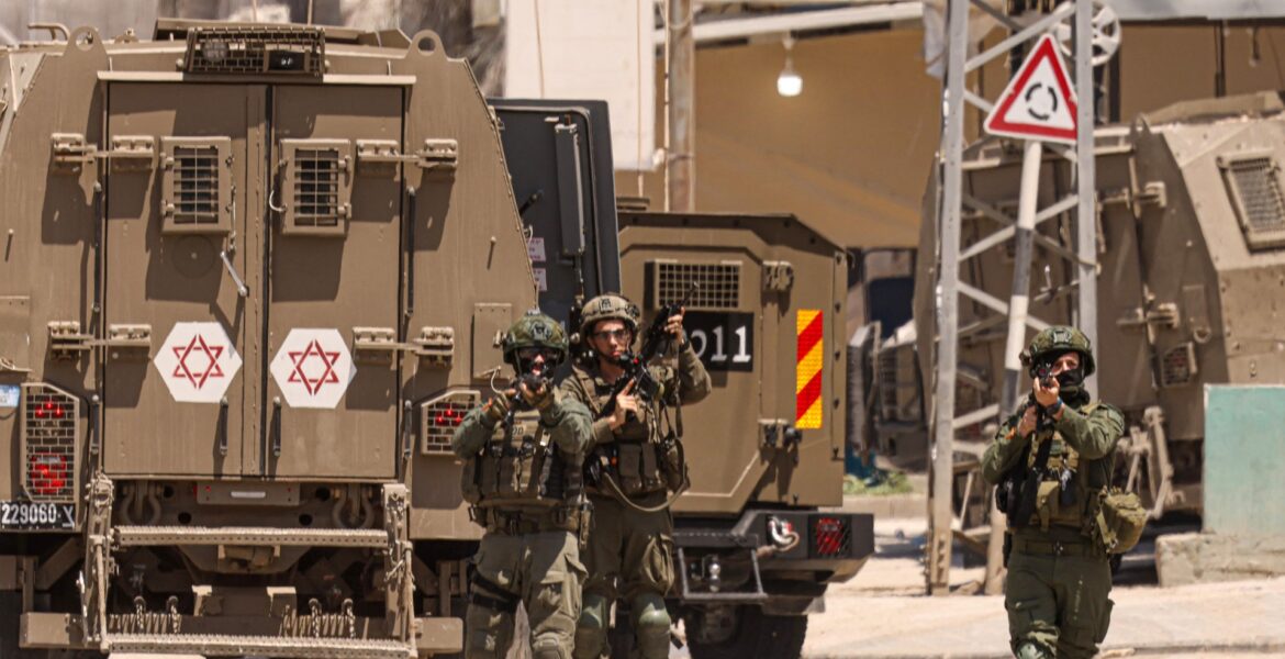 how-deep-is-the-divide-between-israel’s-military-and-its-government?